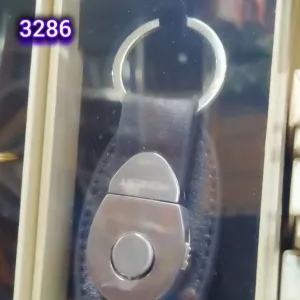 ميدالية مفاتيح جميلة ومناسبة لجميع الاذواق  (code3286)